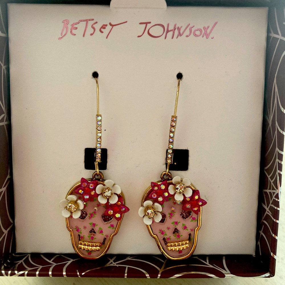 BETSEY JOHNSON NEW Day of the Dead Flower Sugar Skull Dangle Halloween Earrings